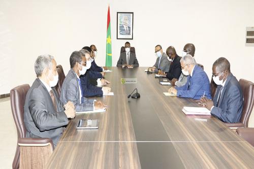 اللجنة الوزارية المكلفة بكورونا تتخذ جملة من الاجراءات