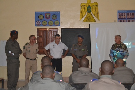 دورة تكوينينة في مجال التدخل في السجون